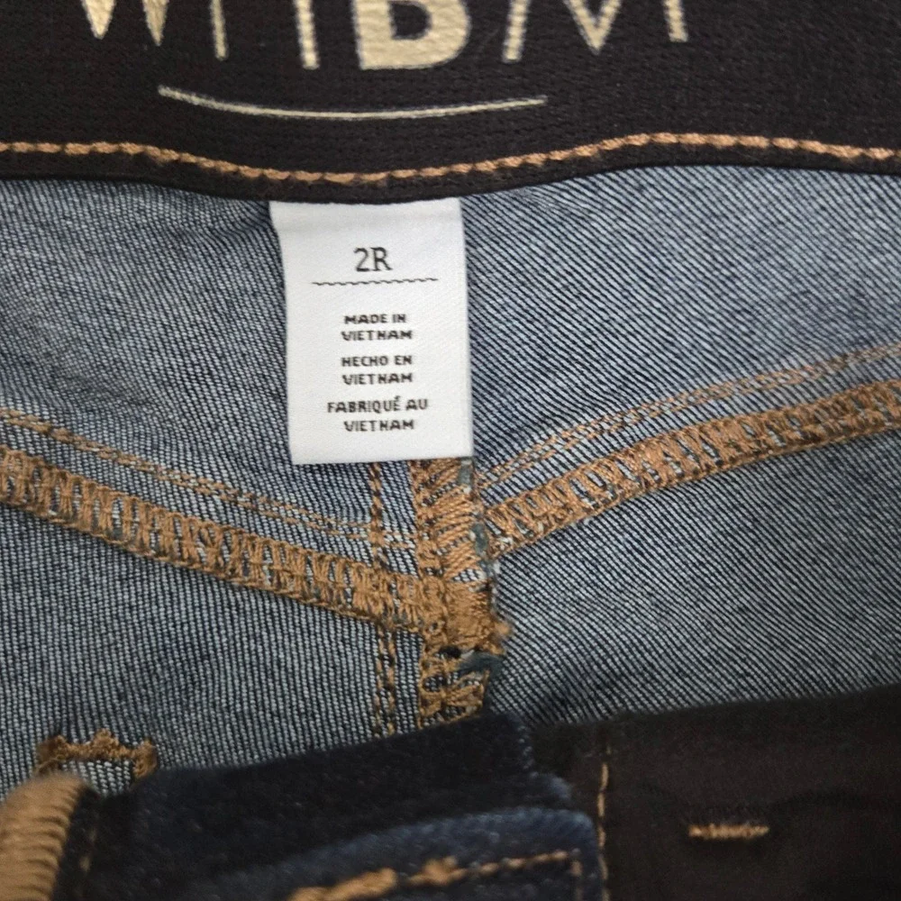 WHBM White House Black Market Dark Wash Bootcut‎ Jeans Raw Hem Size 2R